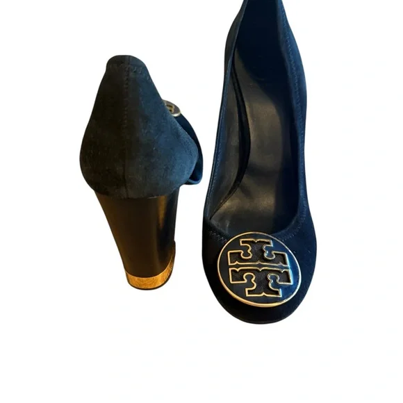 Tory Burch Black Heels with Gold Accent - Picture 5 of 15